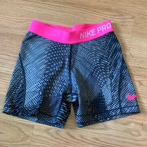 Nike Pro girls size large sports shorts